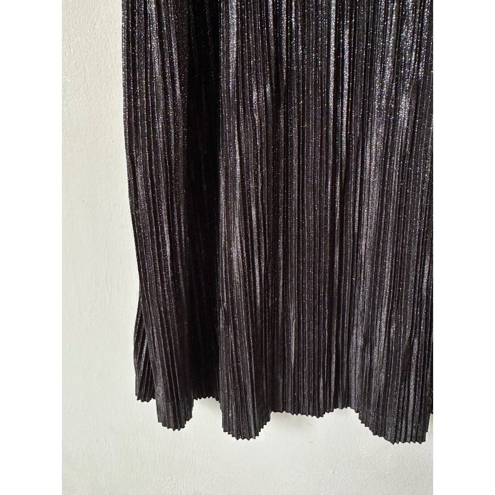Quiz Plise Slip Dress Size 10 Black Silver Metallised Fibre - Picture 2 of 3